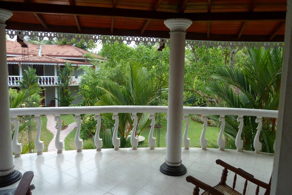 Bougain Villa Bentota Room photo